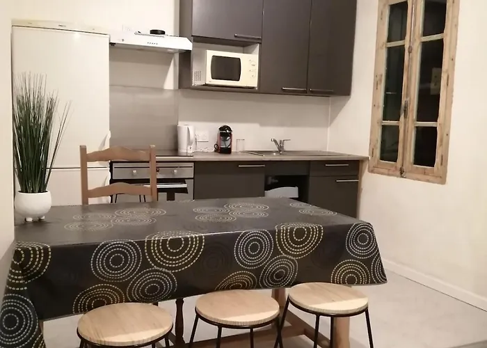 Lumi Avec Patio Et Jardin Lejlighed Ortaffa